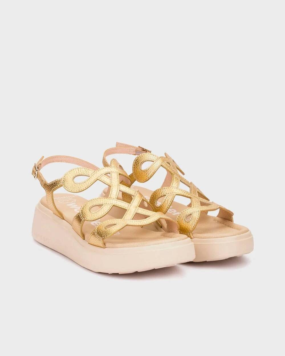 NEW WONDERS women's heaven sandals in oro